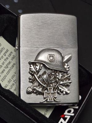 Zippo Stahlhelm Eisernes Kreuz (Custom PIN Style) Lighter CG, Oak, Dolch #106