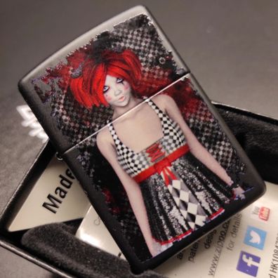 Zippo Dangerous Girl, Farbzippo Schwarz, Lighter