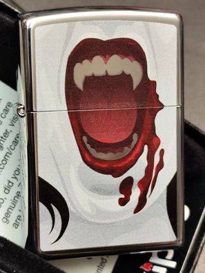 Zippo Vampiress Blutmund, Motivdruck Lighter, High Polished Chrome, Vampir