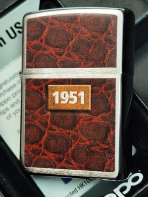 Zippo "LEATHER WRAP 1951" (Farbdruck!) Chrom gebürstet