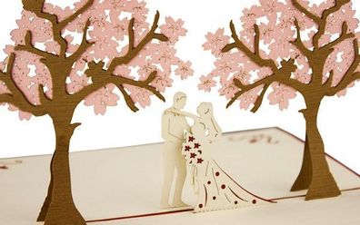 3D Klappkarte "Paar unter Bäumen" Glückwunschkarte Hochzeit Liebe Pop Up Karte