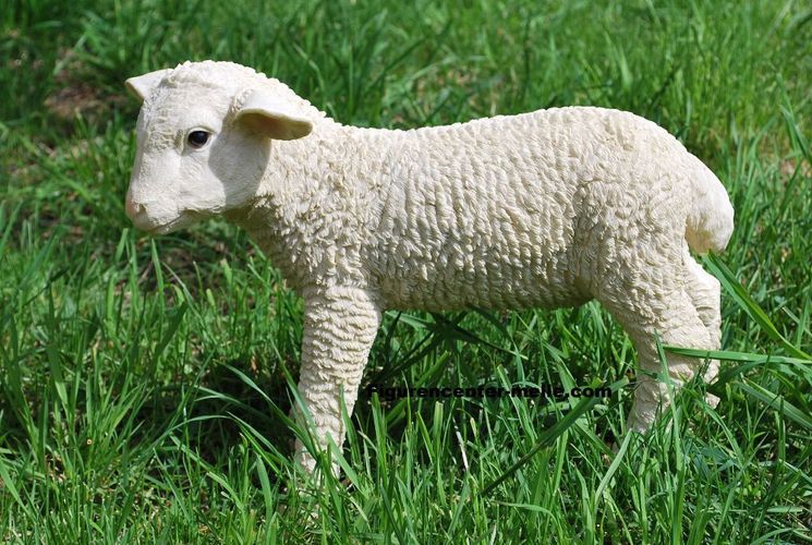 Figur Lamm Lämmchen Schaf Schäfchen liegend lebensecht Garten Deko Ostern Tier 