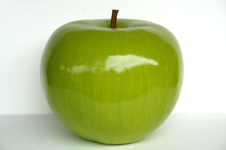 Gréner Apfel XXL ébergroß XXL 78cm fér draußen aus Polyresin