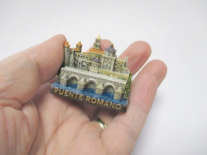 Cordoba Brücke Puente Romano Modell Souvenir Spanien handbemalt Neu 