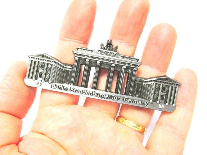 Berlin Metall Magnet Souvenir Germany Brandenburger Tor mit Anbau 