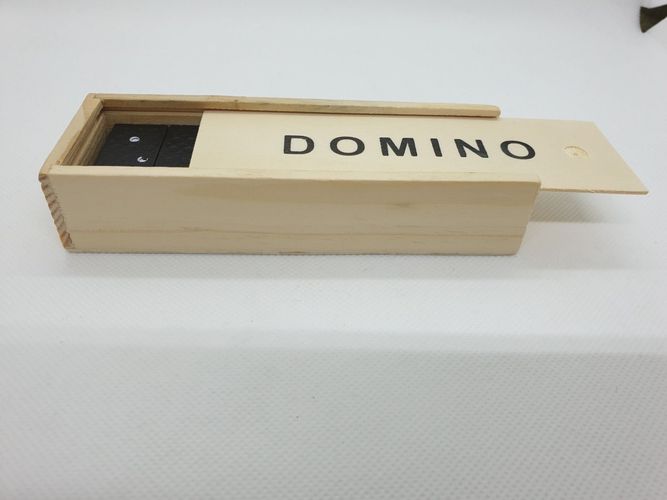 Domino in Holzbox 16x5cm mit Spielanleitung 