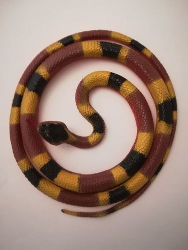Gummischlange 1,3m Gummi Schlange Reptilien Kriechtier Tricky Spielzeug ❤ ▷ 