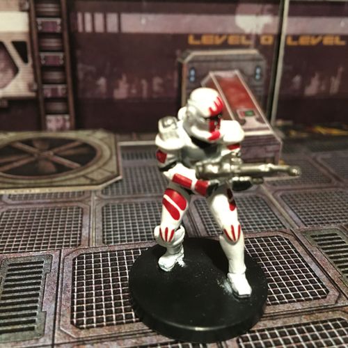 Star Wars Miniatures Champions of the Force #36 Rep Commando Sev ohne Karte 