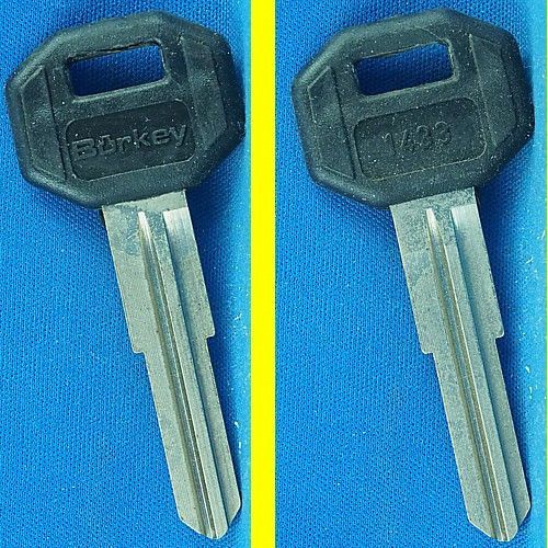 Schlüsselrohling Börkey 1433 Kunststoffkopf für Isuzu Profil A