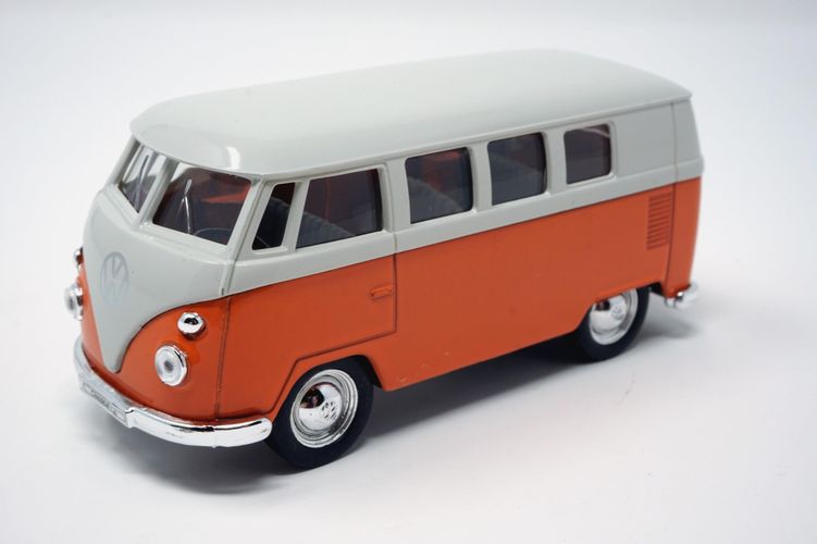 Modellauto VW T1 Bus 1963 mit Rückziehmotor orange / beige kaufen