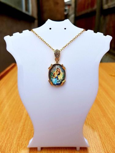 Madonna Antik 9 Karat Gold Medaillenanhänger Mit Madonna-Motiv