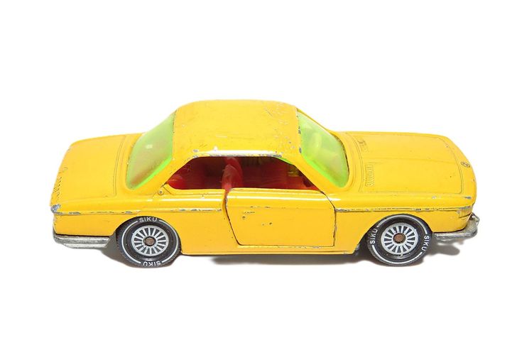 Siku V 266 - BMW 2000 CS - Metall - Gelb - Nr. 4 kaufen bei Hood.de