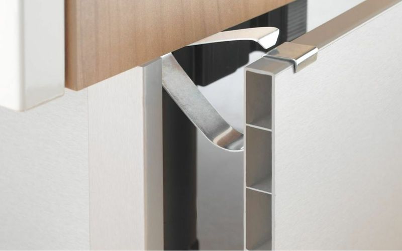 5 x Universal Sockel-halter 13 mm Befestigung Klammer Clip Blende Küche Boden kaufen bei