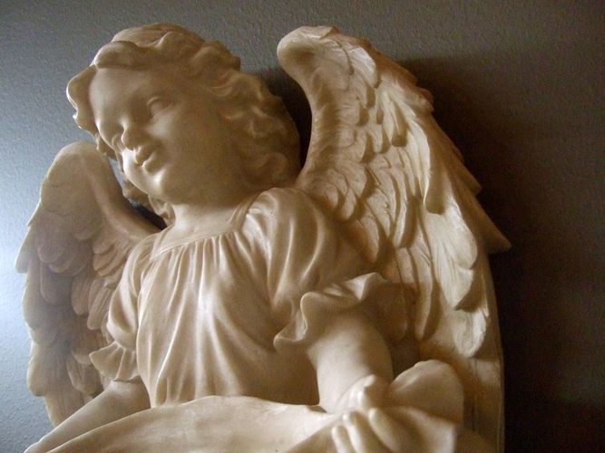süsse Engel mit Weihwasser Schale oder als Vogeltränke Engel Figur wie antik