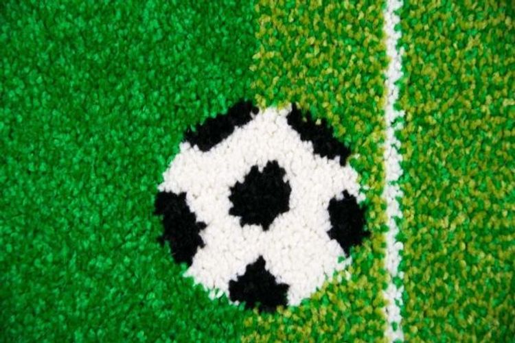 Gr/ö/ße 80x150 cm Traum Kinderteppich Spielteppich Kinderzimmerteppich Fu/ßballteppich in Gr/ün