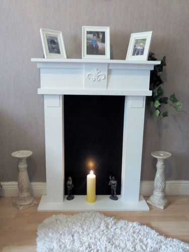 Dekokamin weiß " Antik " , Kaminkonsole, Kaminumrandung, Kaminkonsole