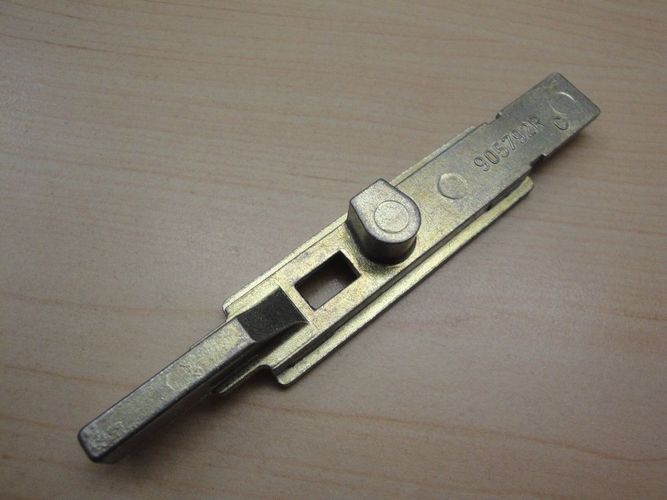 HUECK Kippschieber Kippriegel unten Nr 905792 rechts und 905793 links