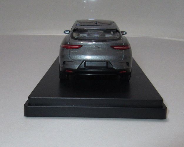 Original Jaguar Modellauto I Pace Corris Grey 1:43 50JEDC280GYY I-Pace Grau