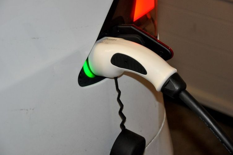 Typ 2 Ladestation Wallbox 32A 22kW Elektroauto Ladestecker VW Tesla BMW